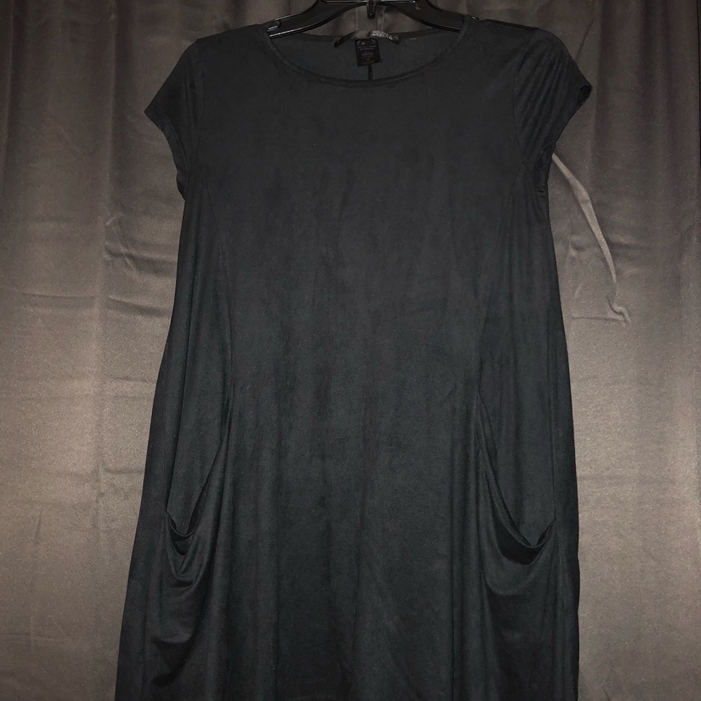 Black Pocket Dress